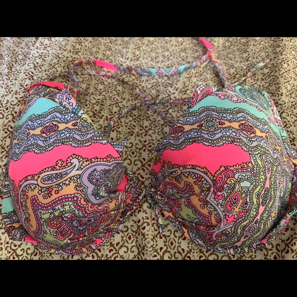 Victoria’s Secret push-up bikini top
